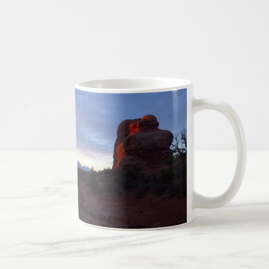Sonnenaufgang auf dem Windows Trail in Arches Kaffeetasse (Rechts)