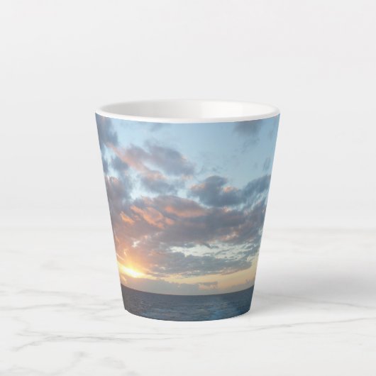 Sonnenaufgang auf See I Pastel Seascape Milchtasse (Vorderseite)