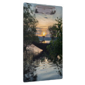 Sonnenaufgang des Fischereibootes Klemmbrett (Rechts)