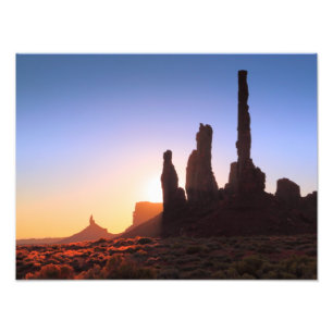 Sonnenaufgang im Monument Tal, Arizona Fotodruck