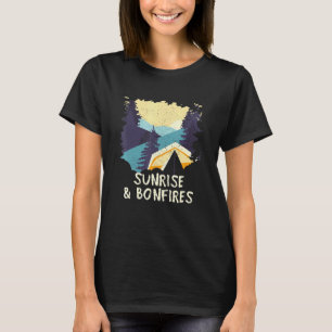 Sonnenaufgang Lagerfeuer Camping Sommer Camper Tro T-Shirt