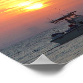 Sonnenaufgang mit Schiff auf der Insel Sanibel Poster (Ecke)