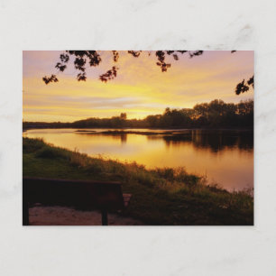 Sonnenaufgang über dem Fluss Maumme Postkarte