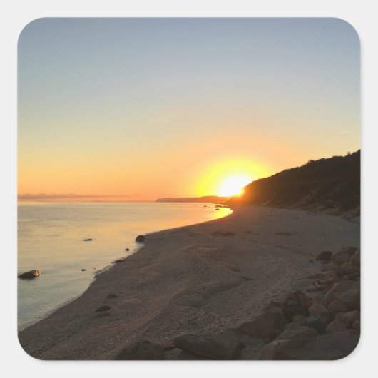 Sonnenaufgang über dem Long Island Sound Quadratischer Aufkleber (Vorderseite)