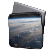 Sonnenaufgang über dem philippinischen Meer mit la Laptopschutzhülle (Vorderseite Links)