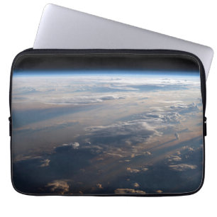 Sonnenaufgang über dem philippinischen Meer mit la Laptopschutzhülle