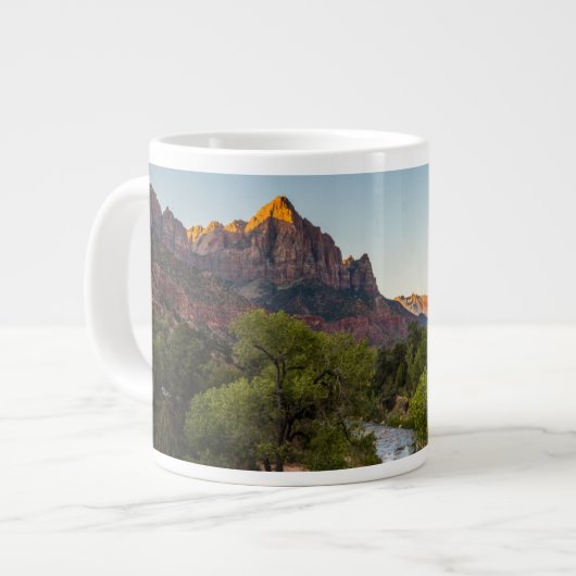 Sonnenaufgang über dem Watchman Jumbo-Tasse (Vorderseite Links)