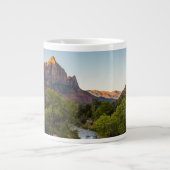 Sonnenaufgang über dem Watchman Jumbo-Tasse (Vorderseite)