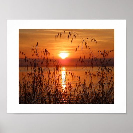 Sonnenaufgang über der Bucht Poster (Vorne)