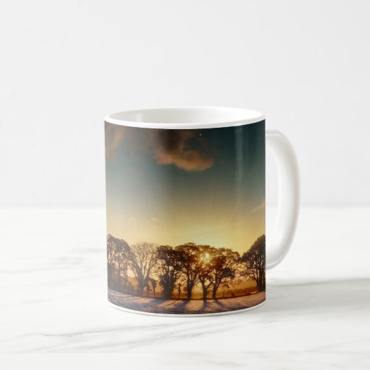 Sonnenaufgang über frostigen Feldern in Norfolk Kaffeetasse (VorderseiteRechts)