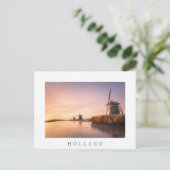 Sonnenaufgang über gefrorenem Fluss mit Windmühlen Postkarte (Stehend Vorderseite)