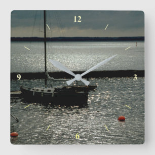 Sonnenaufgang über Helsinki Quadratische Wanduhr