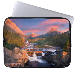 Sonnenaufgang über Swiftcurrent Nebenfluss Laptopschutzhülle