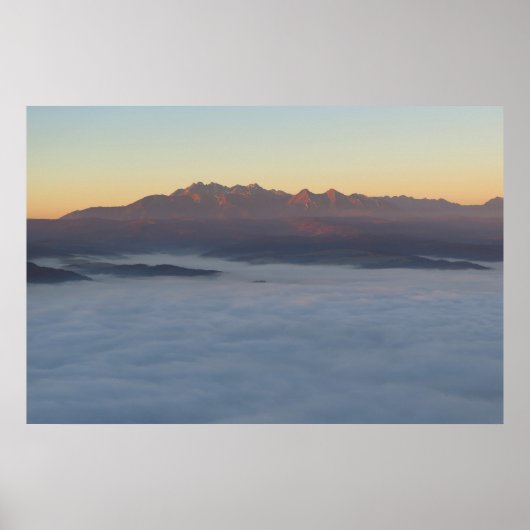 Sonnenaufgang über Tatras Poster (Vorne)