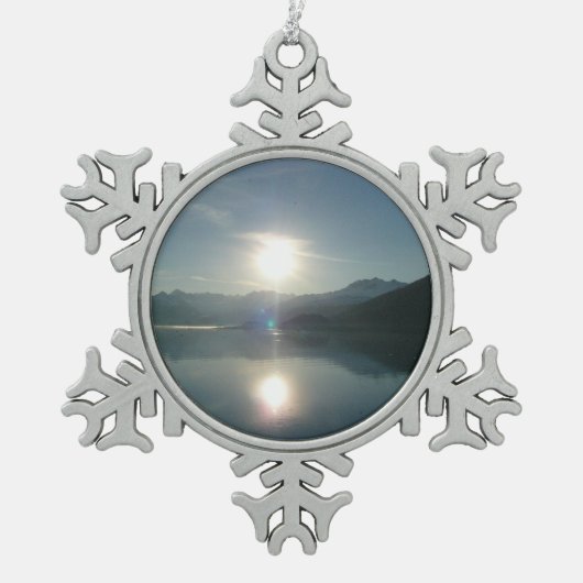 Sonnenaufgang über Uni Fjord Alaska Fotografie Schneeflocken Zinn-Ornament (Vorderseite)
