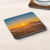 Sonnenaufgang zwischen den Hügeln Getränkeuntersetzer (Linke Seite)