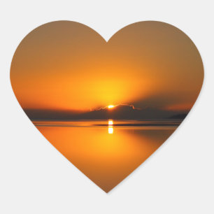 Sonnenaufgangsaufkleber von Dundowran Herz-Aufkleber
