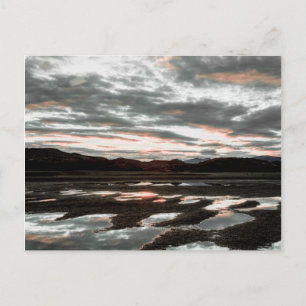 Sonnenaufgangsreflexionen am Lago Grey. Torres del Postkarte