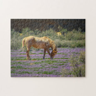 Sonnenbaden auf einem Feld der Blume Puzzle