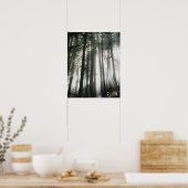 Sonnenbänke, die durch Bäume strömen, Berg Rainier Poster (Küche)