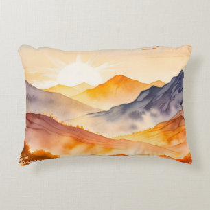 Sonnenbeleuchtete Bäume und schattige Täler Dekokissen