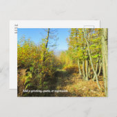 Sonnenbeleuchtete Wälder im Herbst - Personalisier Postkarte (Vorne/Hinten)