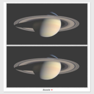 Sonnenbeschienener Saturn Gasriese aufgenommen von Aufkleber