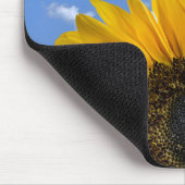 Sonnenblume am Sommerhimmel Mousepad (Ecke)