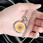 Sonnenblume Armbanduhr<br><div class="desc">Diese Blumenhalskette ist mit einer gelben, wasserfarbenen Sonnenblume geschmückt. Original Wasserfarbe © Michele Davies.</div>