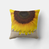 Sonnenblume auf Burlap Rustic Country Wedding Cust Kissen (Rückseite)