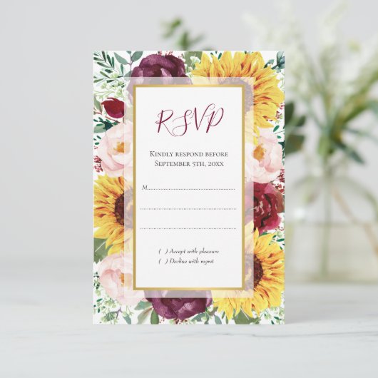 Sonnenblume Burgundy Fall Gold Blumenzwiebelhochze RSVP Karte (Stehend Vorderseite)