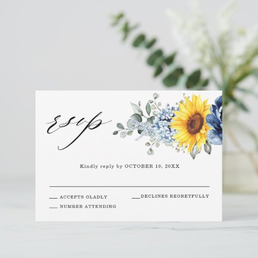 Sonnenblume Dusty Blue Slate Peony Floral Wedding RSVP Karte (Stehend Vorderseite)