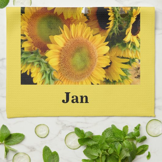 Sonnenblume gesponnenes Gelb IHR NAMENSphrase Handtuch (Gefaltet)