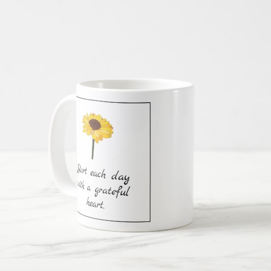 Sonnenblume Grateful Herztypografie Kaffeetasse (Vorderseite Links)
