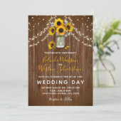 Sonnenblume Mason Jar Rustic Barn Wood Wedding Einladung (Stehend Vorderseite)