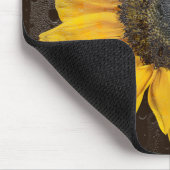 Sonnenblume mit Regentropfen auf Fenster Mousepad (Ecke)