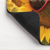 Sonnenblume mit Sonnenbrille und Strohhut Mousepad (Ecke)