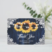 Sonnenblume Navy Blue Rustic Wood Lace Hochzeit Dankeskarte (Stehend Vorderseite)