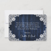 Sonnenblume Navy Blue Rustic Wood Lace Hochzeit Dankeskarte (Rückseite)