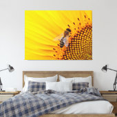 Sonnenblume und Biene Leinwanddruck (Insitu (Schlafzimmer))