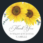 Sonnenblume Vielen Dank Runder Aufkleber<br><div class="desc">Sonnenblume Danke,  dass ihr die Sticker gerundet habt. Die meisten Buchstaben können bearbeitet werden - klicken Sie auf den Button "Weitere Einstellungen",  um sie zu bearbeiten. Passende Artikel in unserem Shop Cava Party Design</div>