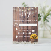 Sonnenblume Wein Barrel Rustic Wedding RSVP Karte (Stehend Vorderseite)