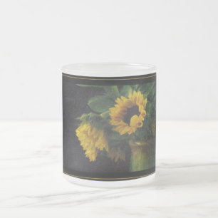 Sonnenblumen auf einer mattierten Tasse