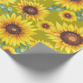 Sonnenblumen auf gelbem Hintergrund Geschenkpapier (Ecke)