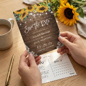 Sonnenblumen aus rustikalem Holz und Streichelleuc Postkarte