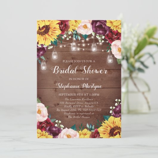 Sonnenblumen Brautparty Mason Jars Lights Wood Einladung (Stehend Vorderseite)