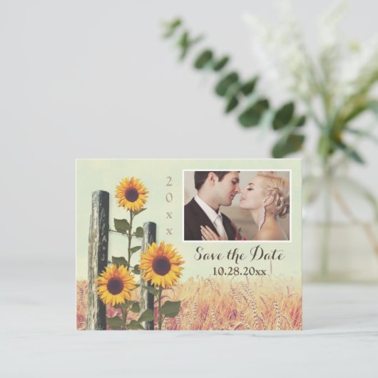 Sonnenblumen Carved Fence Save the Date Postkarten (Stehend Vorderseite)