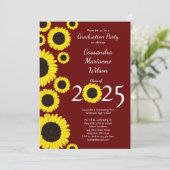 Sonnenblumen Country Graduation Party Maroon Einladung (Stehend Vorderseite)
