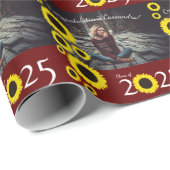 Sonnenblumen Country Graduation Party Maroon Geschenkpapier (Rolleneckpunkt)