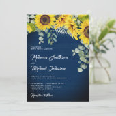 Sonnenblumen Eucalyptus QR Code Navy Blue Wedding Einladung (Stehend Vorderseite)